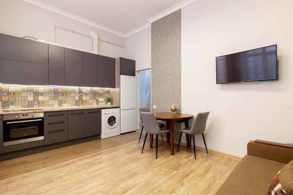 לבוב Apartment On Kopernyka Street 5 מראה חיצוני תמונה