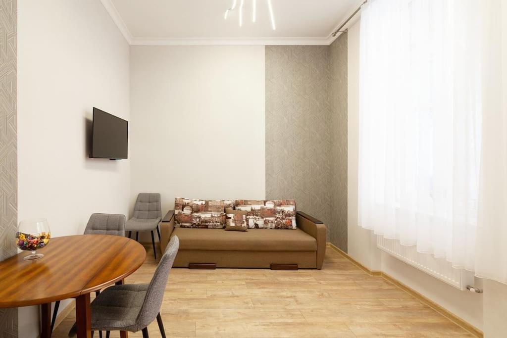 לבוב Apartment On Kopernyka Street 5 מראה חיצוני תמונה